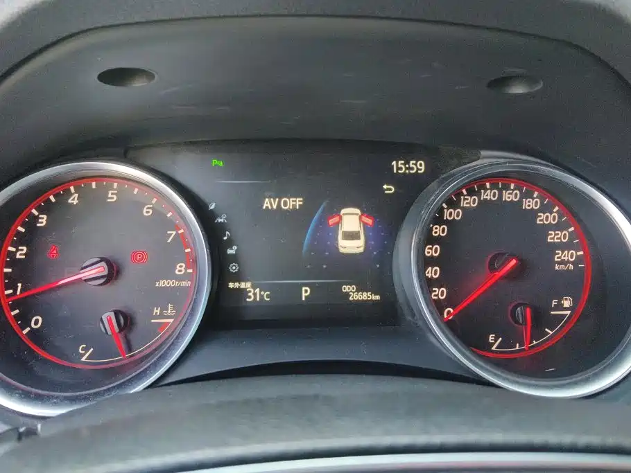 Toyota Camry — миниатюра 14