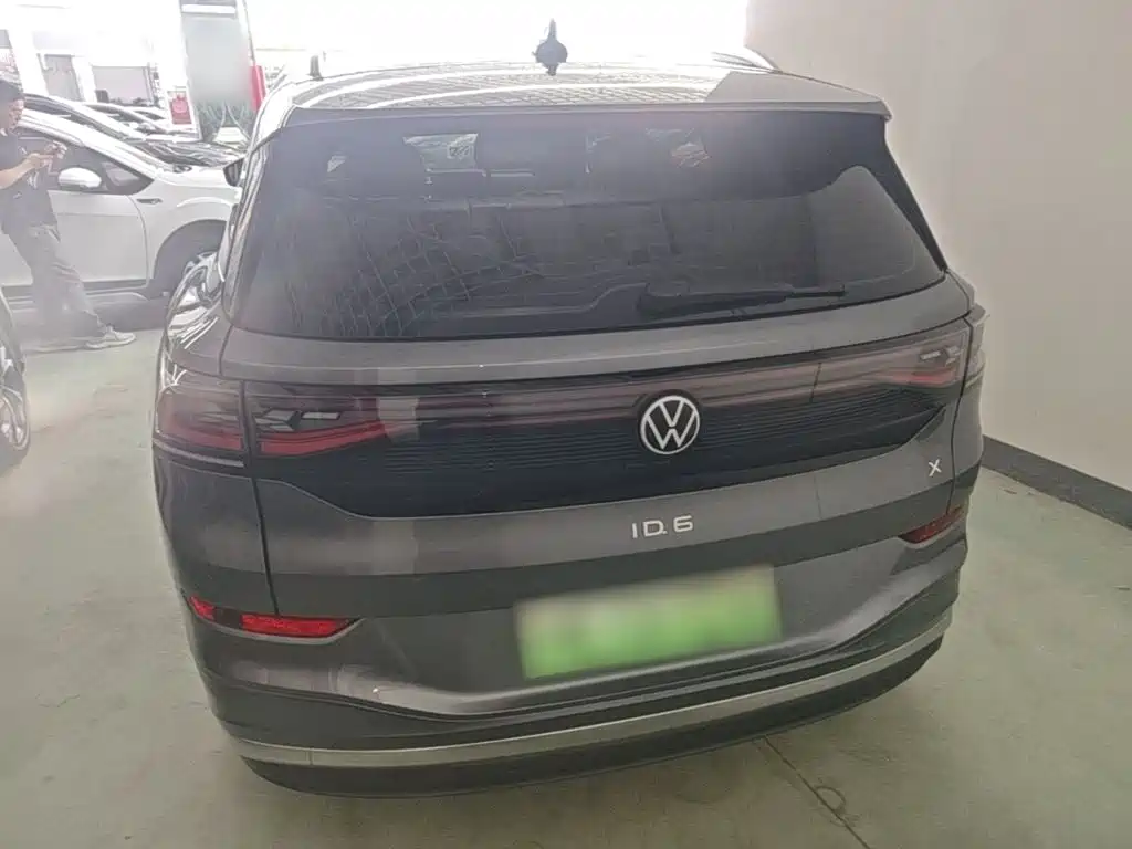 Volkswagen ID.6 X — миниатюра 6