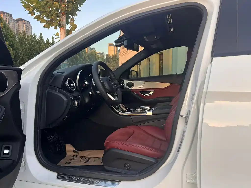 Mercedes-Benz C-Class — миниатюра 5