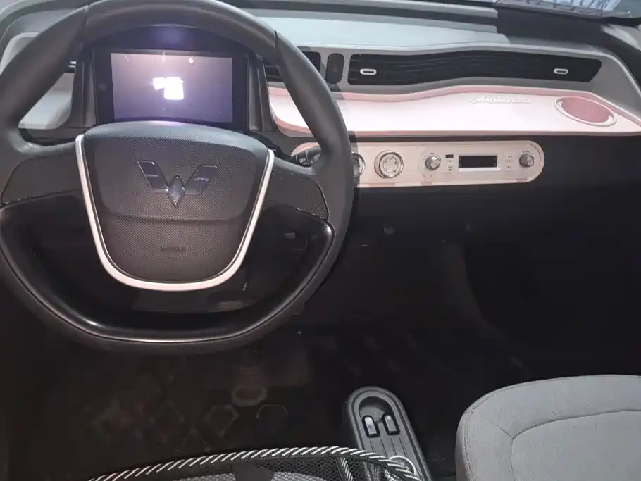 Wuling MINIEV — миниатюра 12