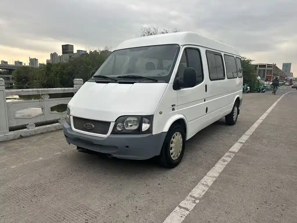 Ford Transit Classic 2013