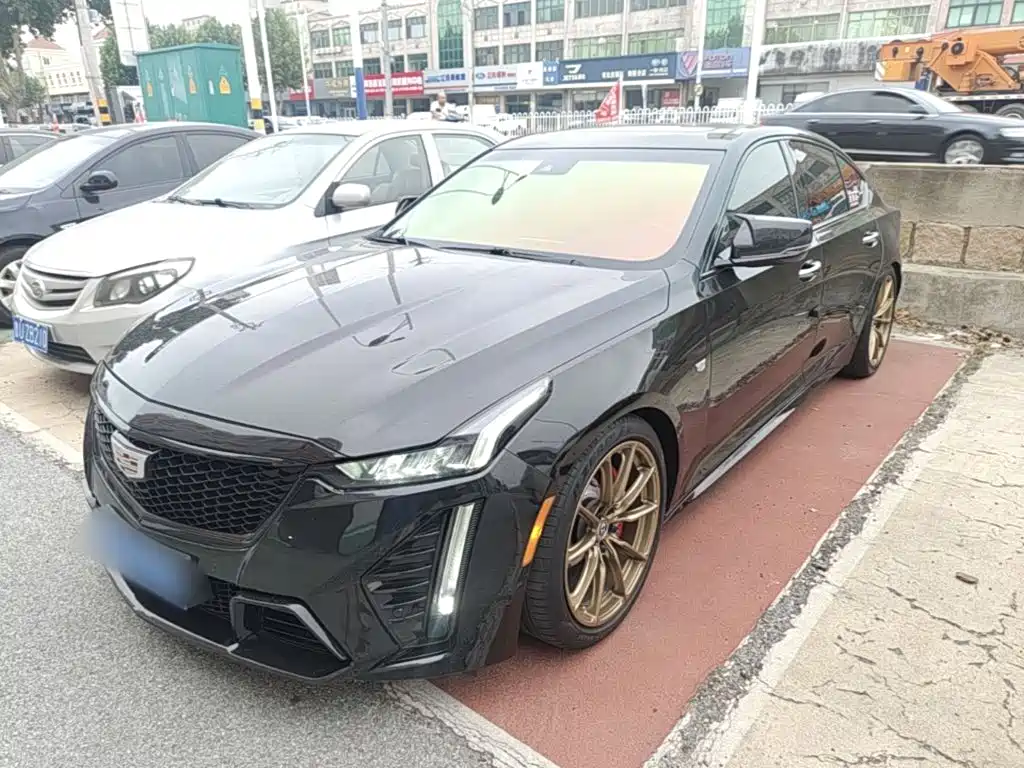 Cadillac CT5 — миниатюра 2