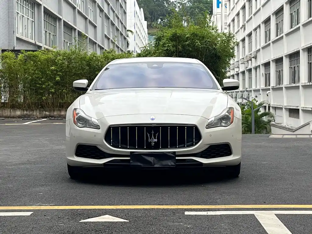 Maserati Quattroporte — миниатюра 2