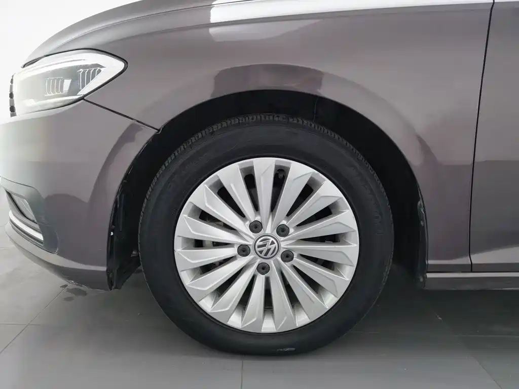 Volkswagen Lavida — миниатюра 17