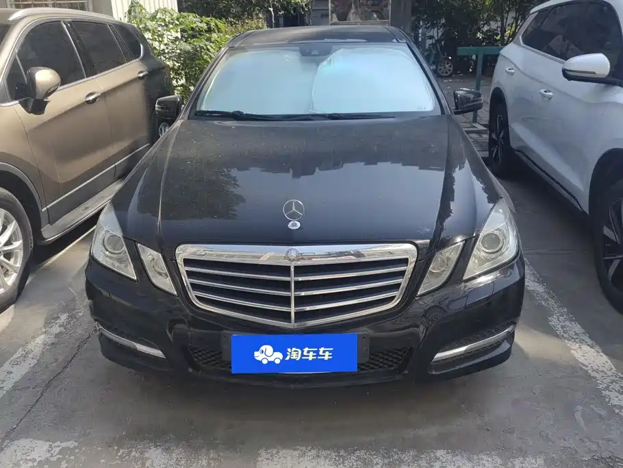 Mercedes-Benz E-Class — миниатюра 2