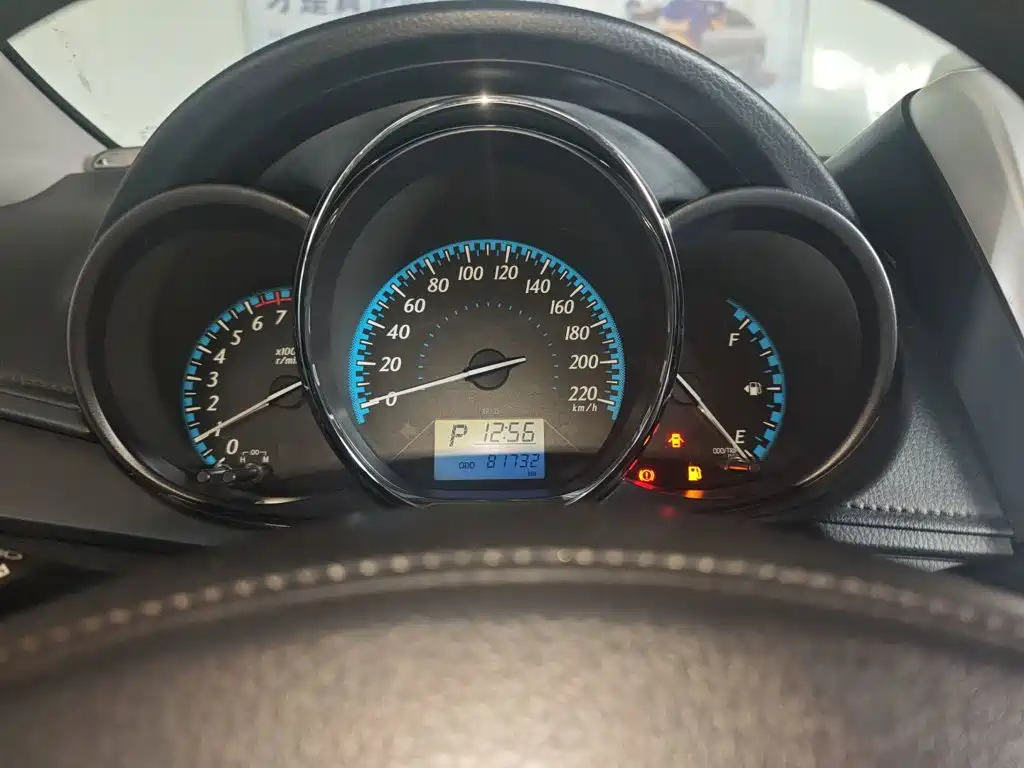 Toyota Yaris L — миниатюра 12