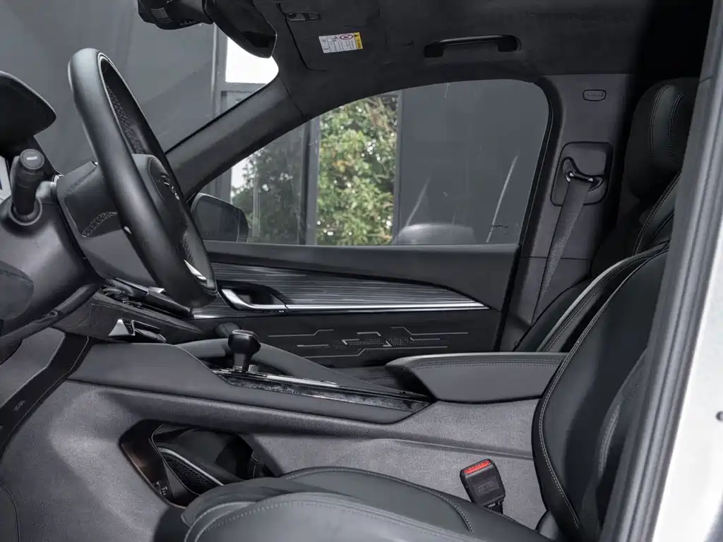 Geely Xingyue L — миниатюра 11