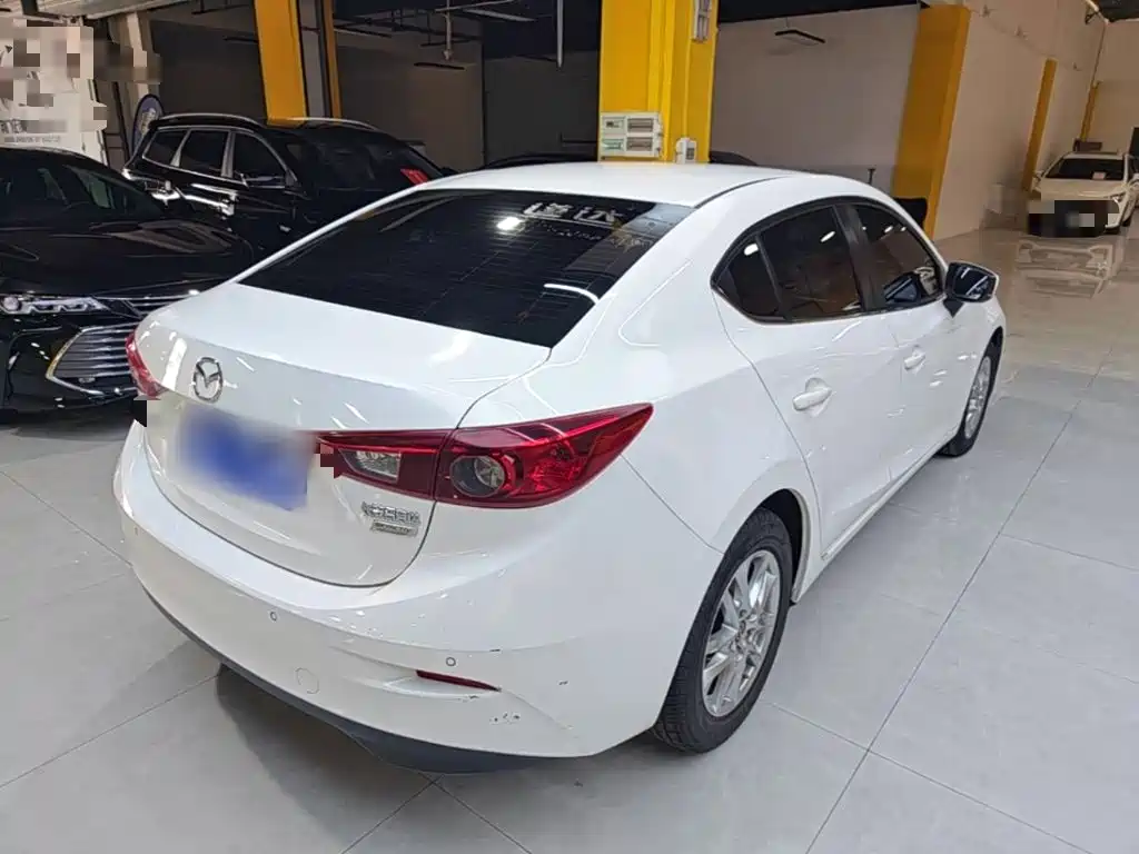 Mazda 3 Axela — миниатюра 5