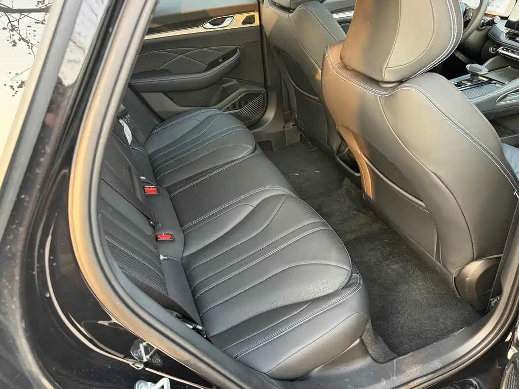 GEELY AUTOMOBILE XINGRUI