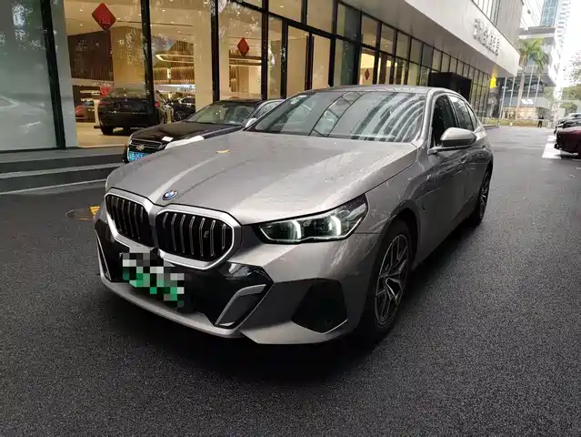 BMW I5 2025