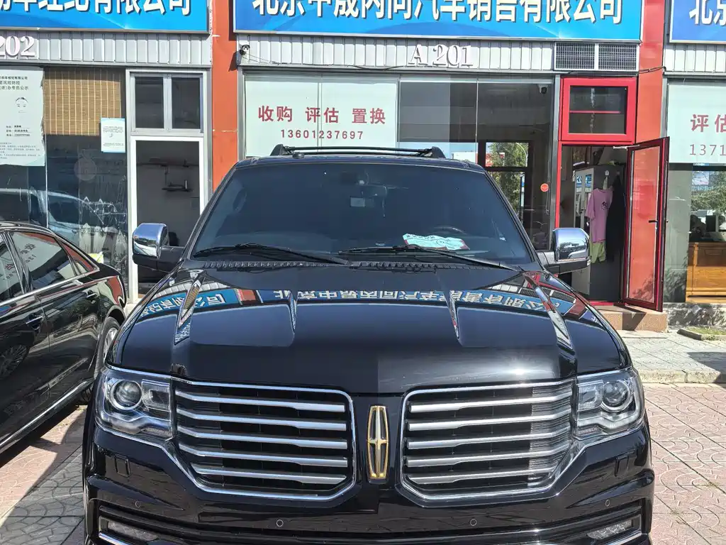 Lincoln Navigator 3.5T AWD, фото 2