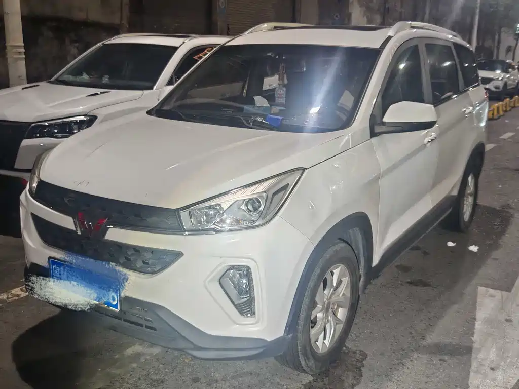 Wuling Hongguang S3 2018