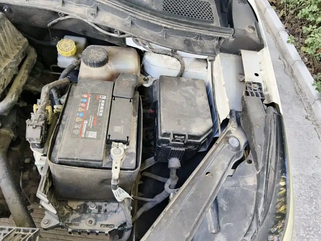 Roewe RX3 — миниатюра 21