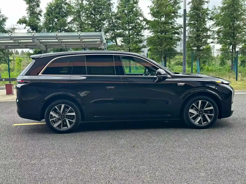 Li Auto Li L8 — миниатюра 4