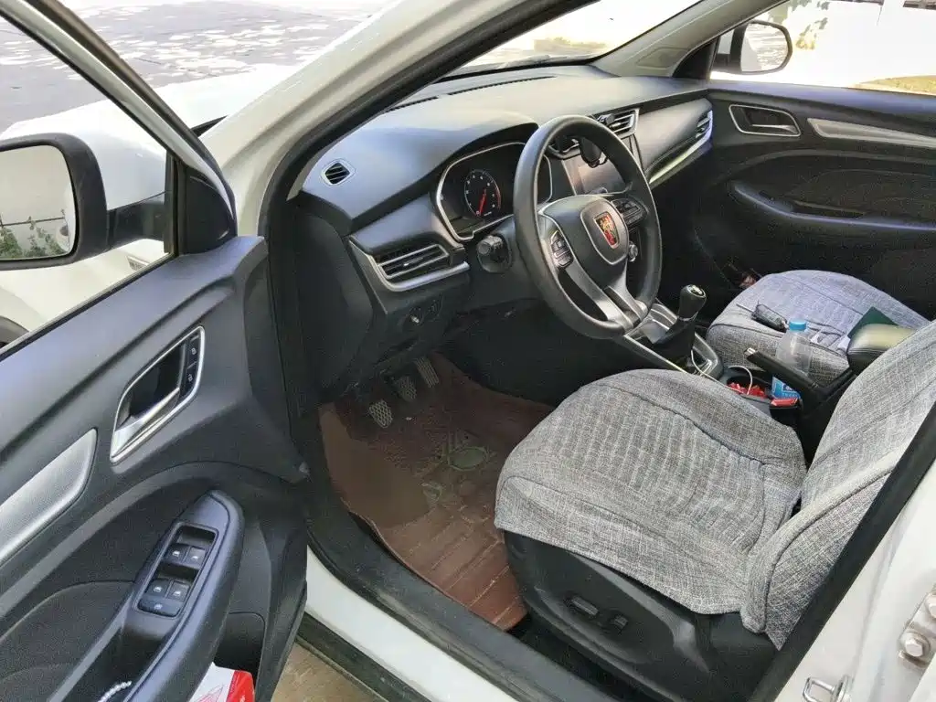 Roewe RX3 — миниатюра 12