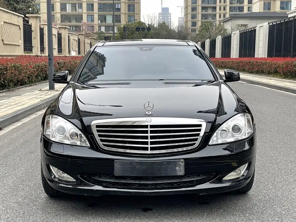Mercedes-Benz S-Class — миниатюра 2