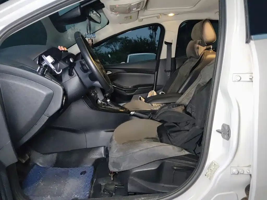 Ford Focus — миниатюра 8