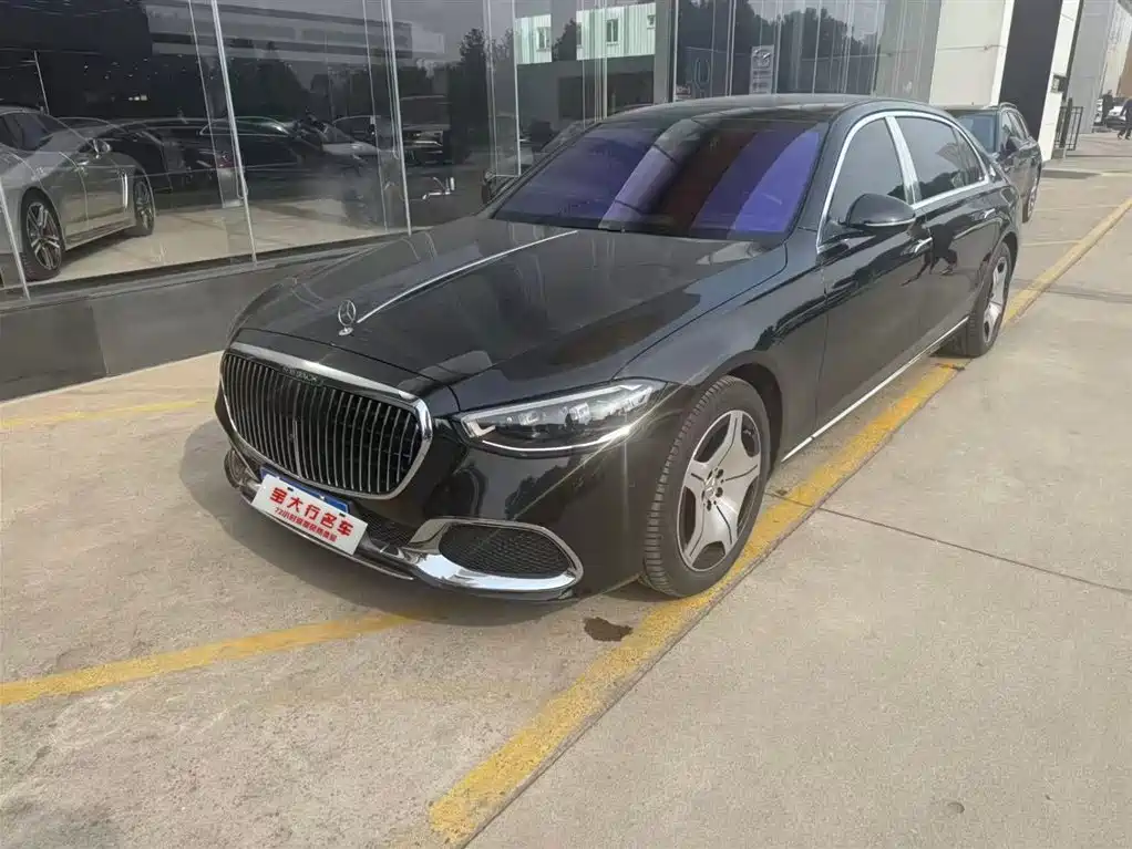 Mercedes-Benz S-Class 2025