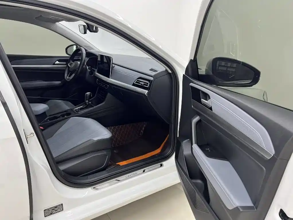 Volkswagen Lavida — миниатюра 13