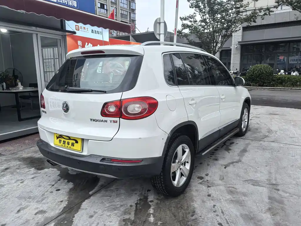 Volkswagen Tiguan — миниатюра 3