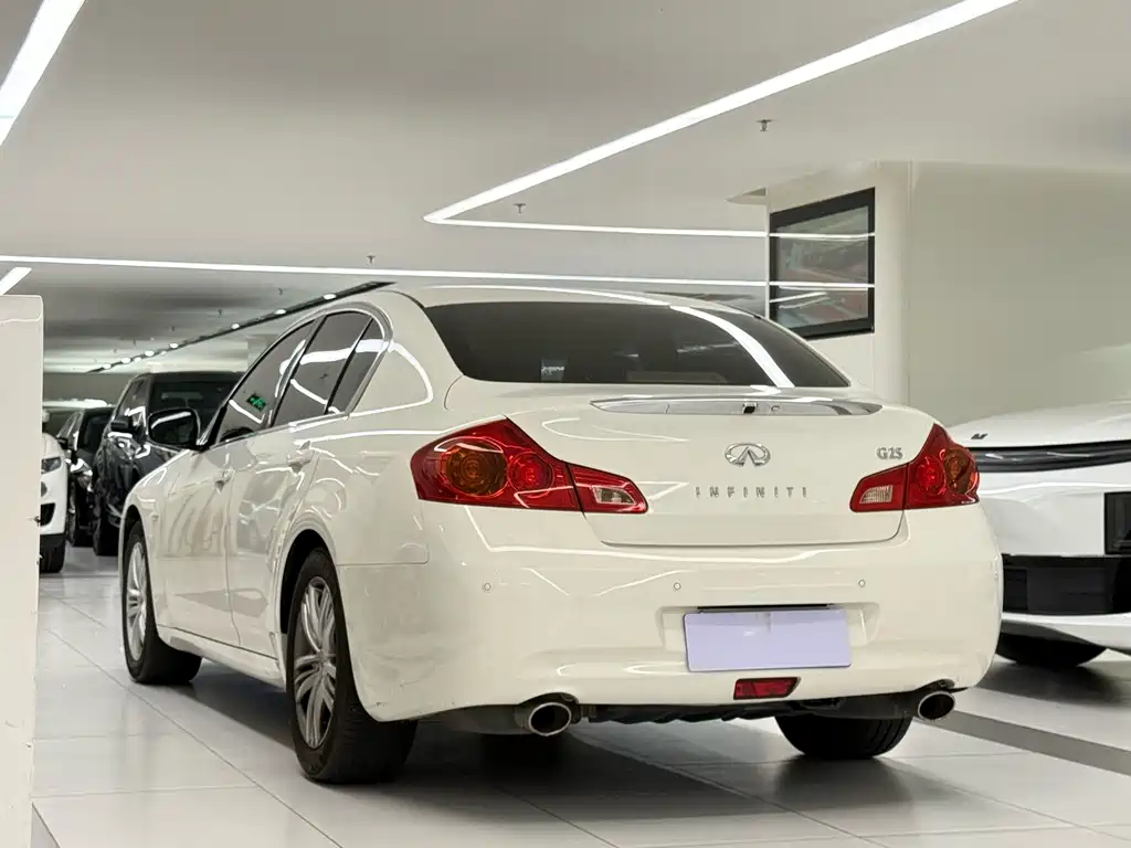 Infiniti G — миниатюра 4