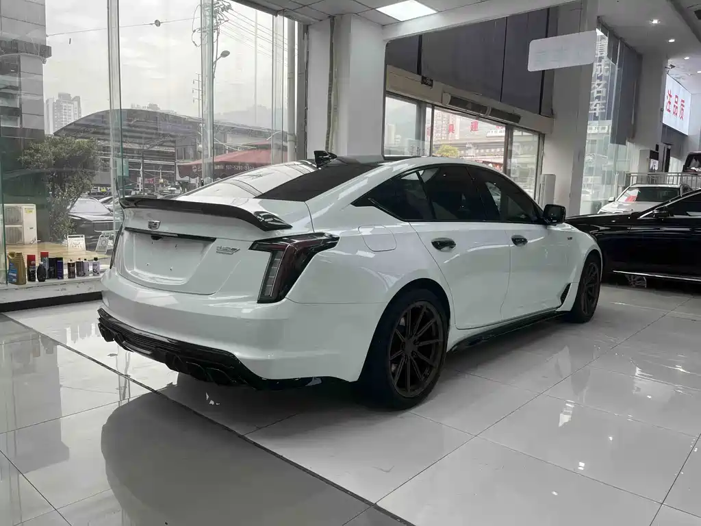 Cadillac CT5 — миниатюра 7