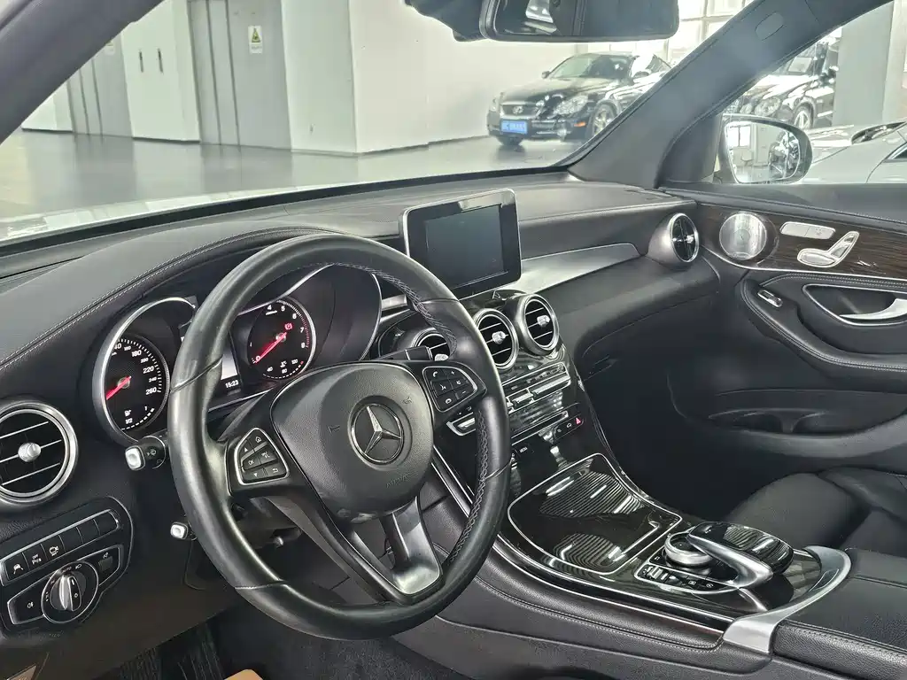 Mercedes-Benz GLC — миниатюра 6