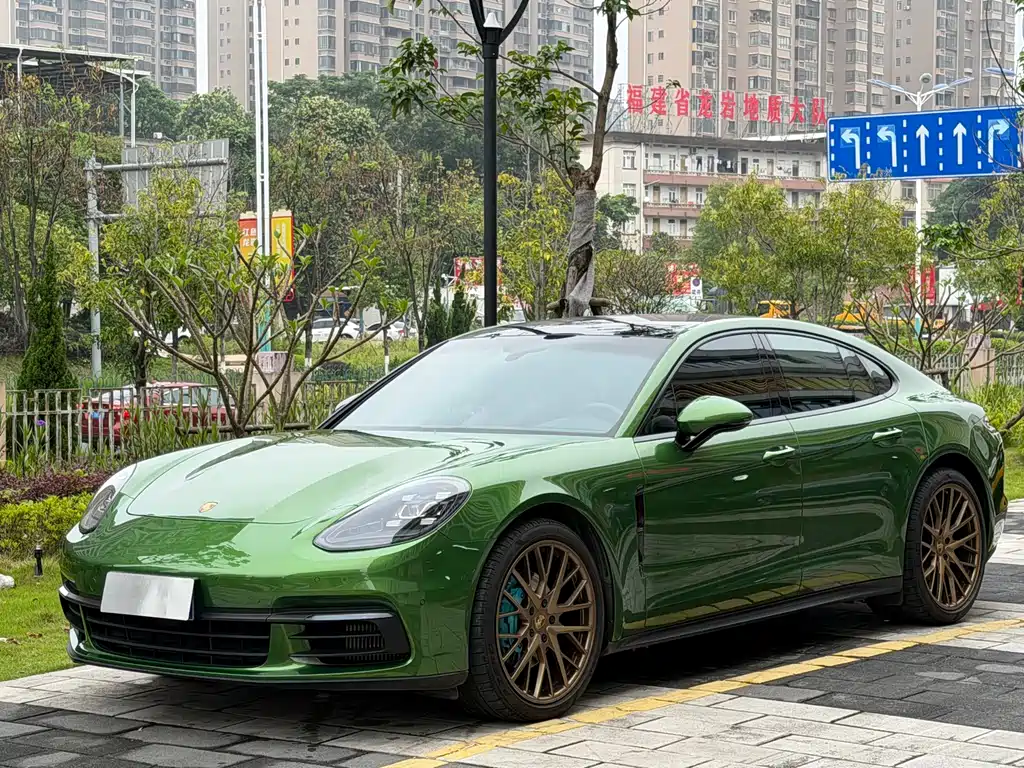 Porsche Panamera 2020