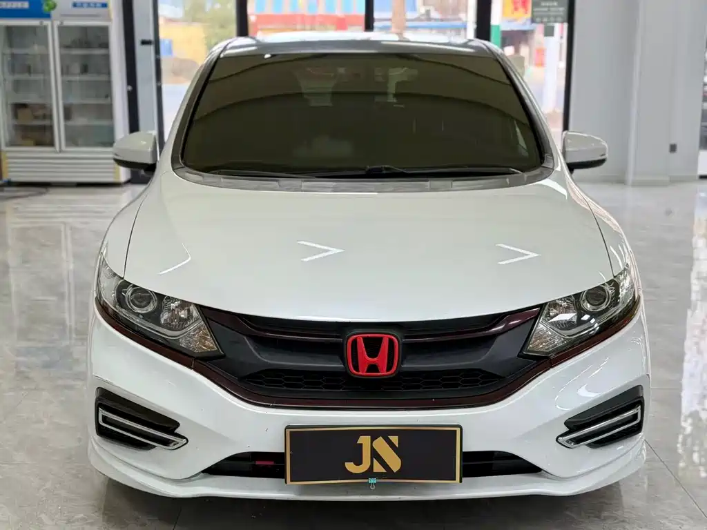 Honda Jade 2018