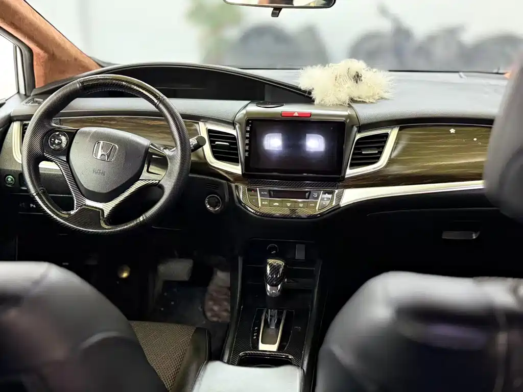 Honda Jade 2017 1.8L AT Comfort 5 мест