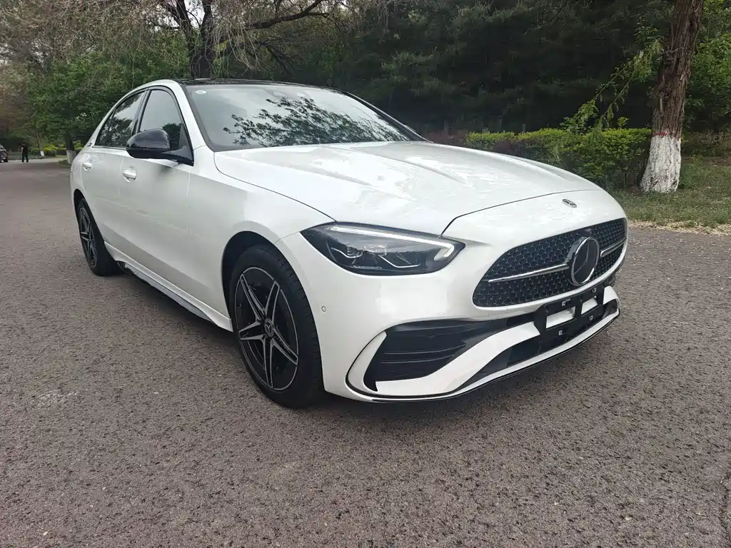 Mercedes-Benz C-Class — миниатюра 3