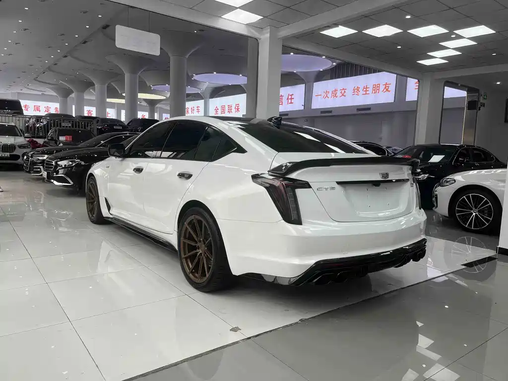 Cadillac CT5 — миниатюра 9