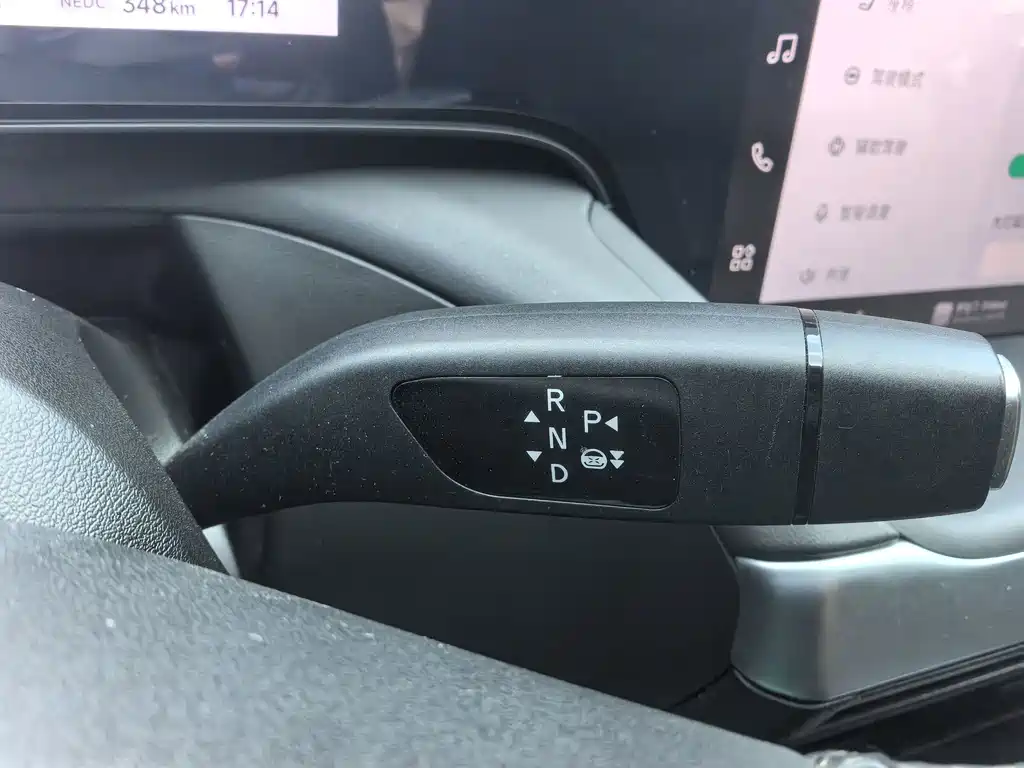 XPeng P7 — миниатюра 18