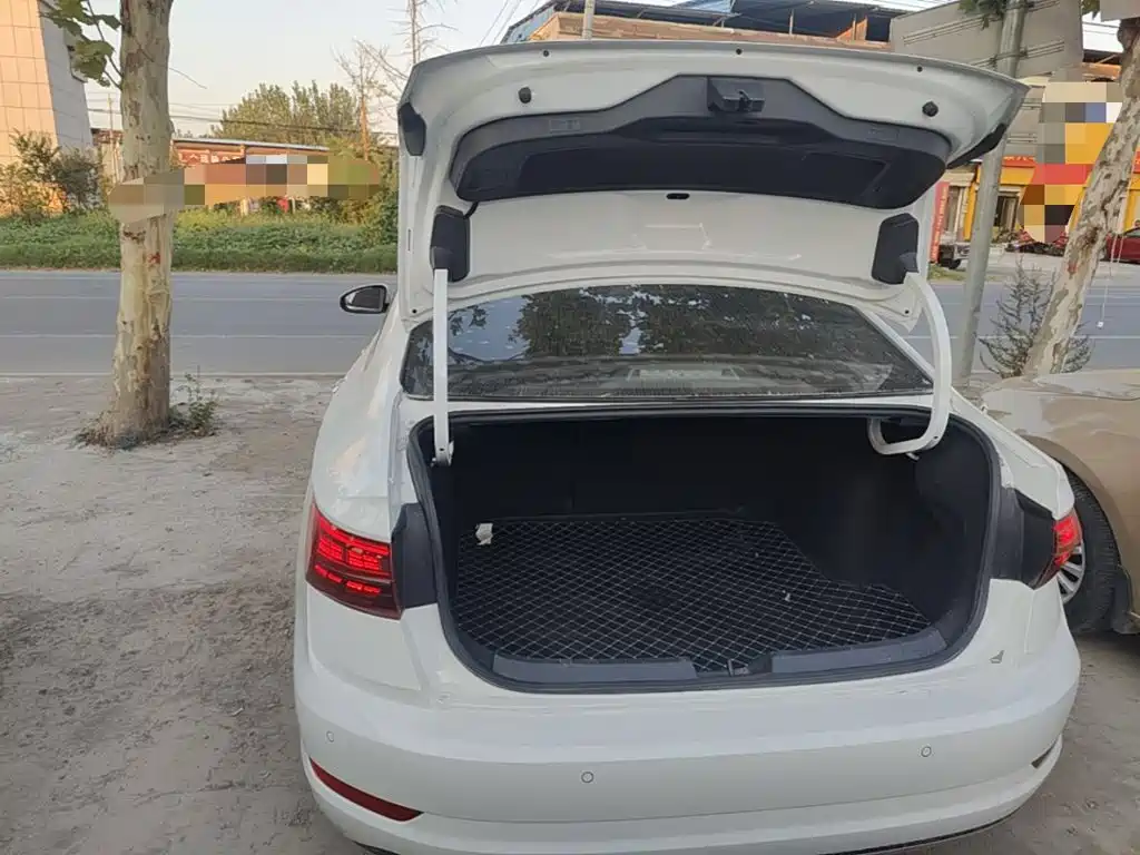Volkswagen Sagitar — миниатюра 19