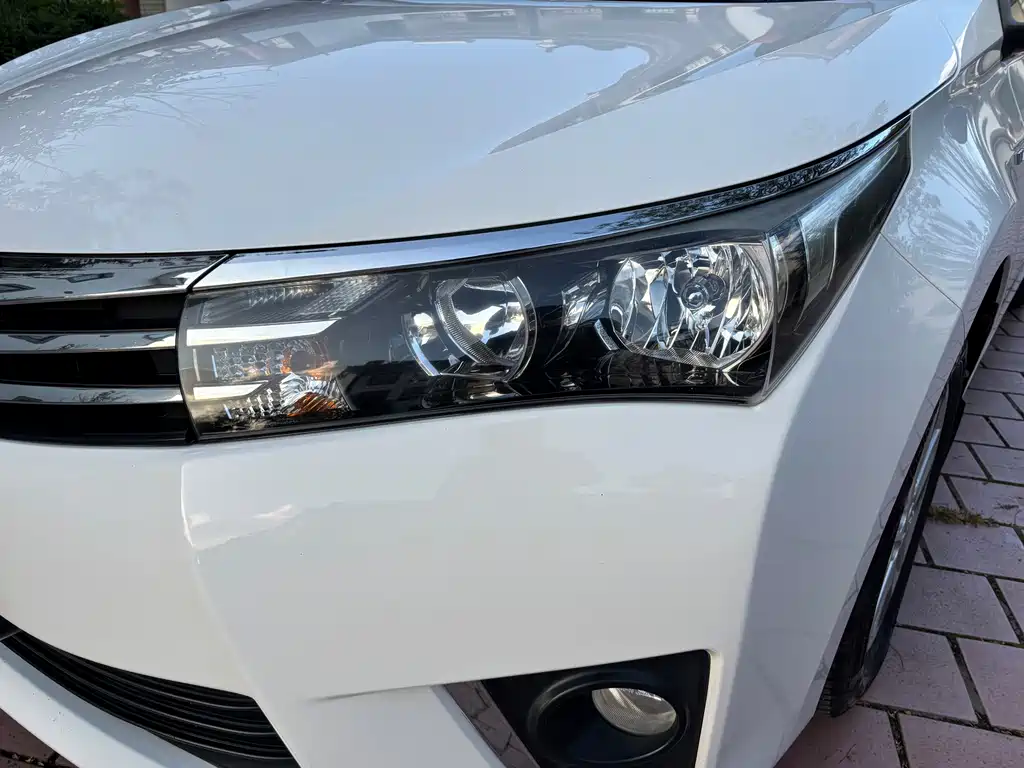 Toyota Corolla — миниатюра 13