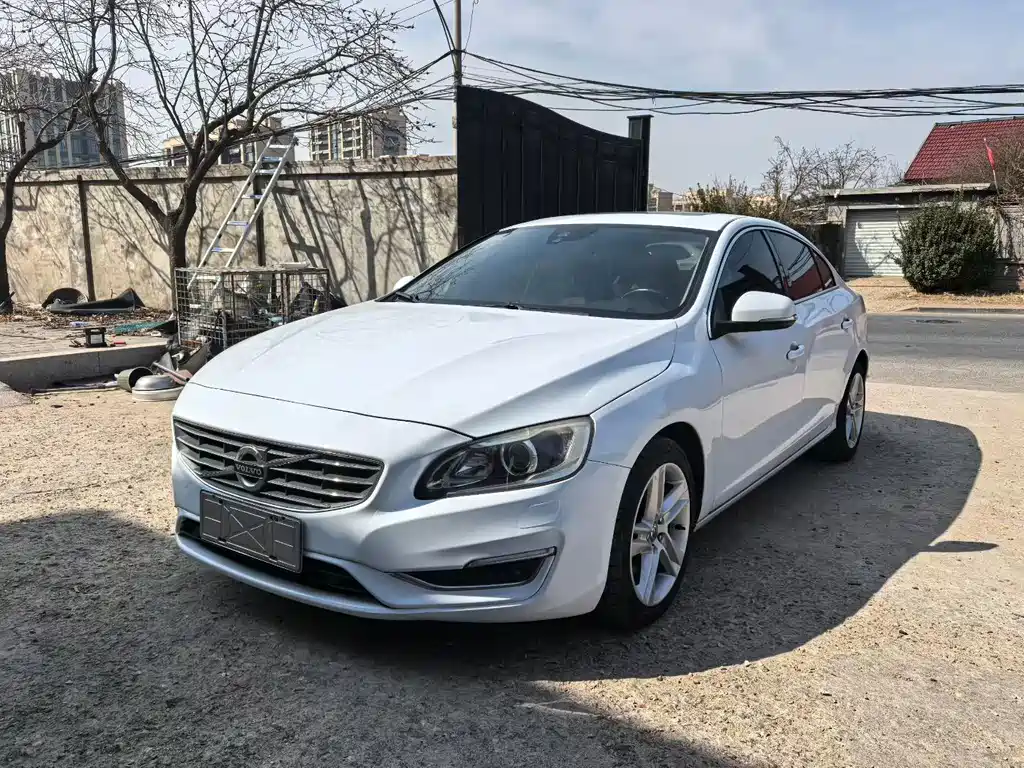 Volvo S60 2015