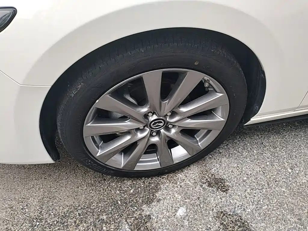 Mazda 3 Axela — миниатюра 23