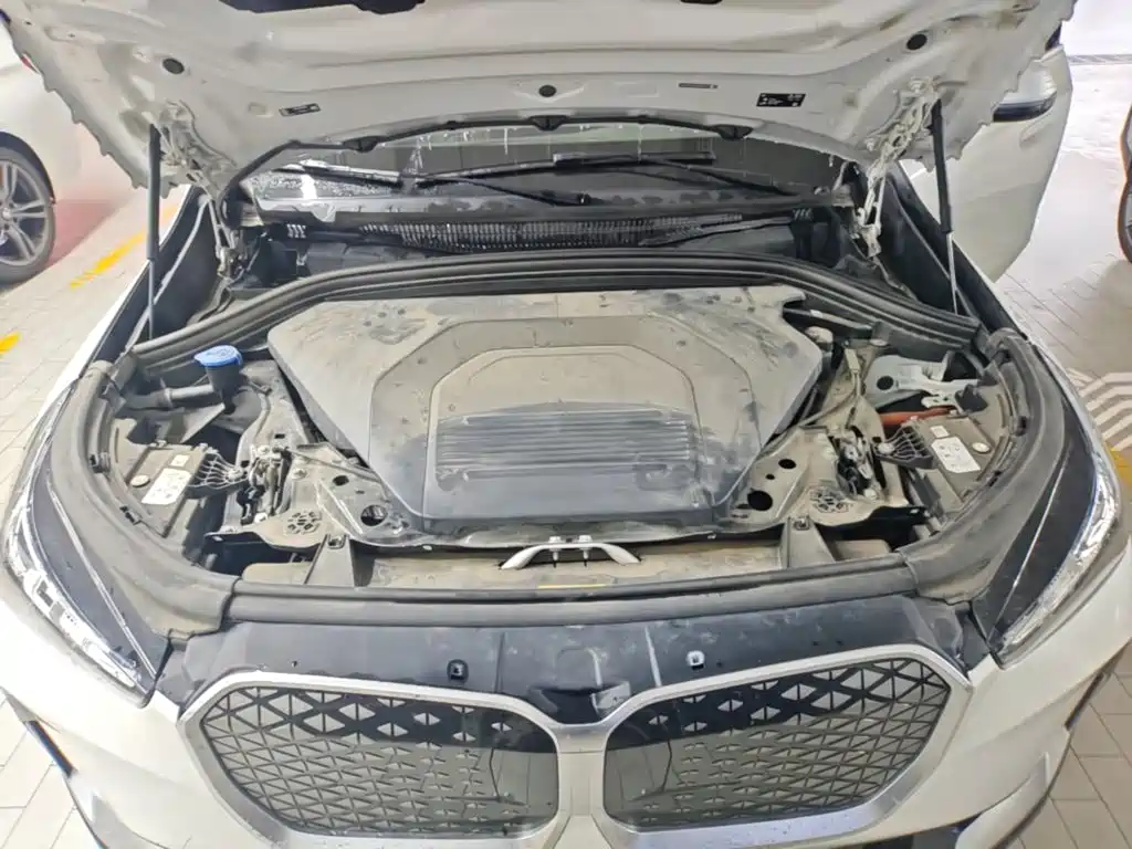 BMW iX1 — миниатюра 20