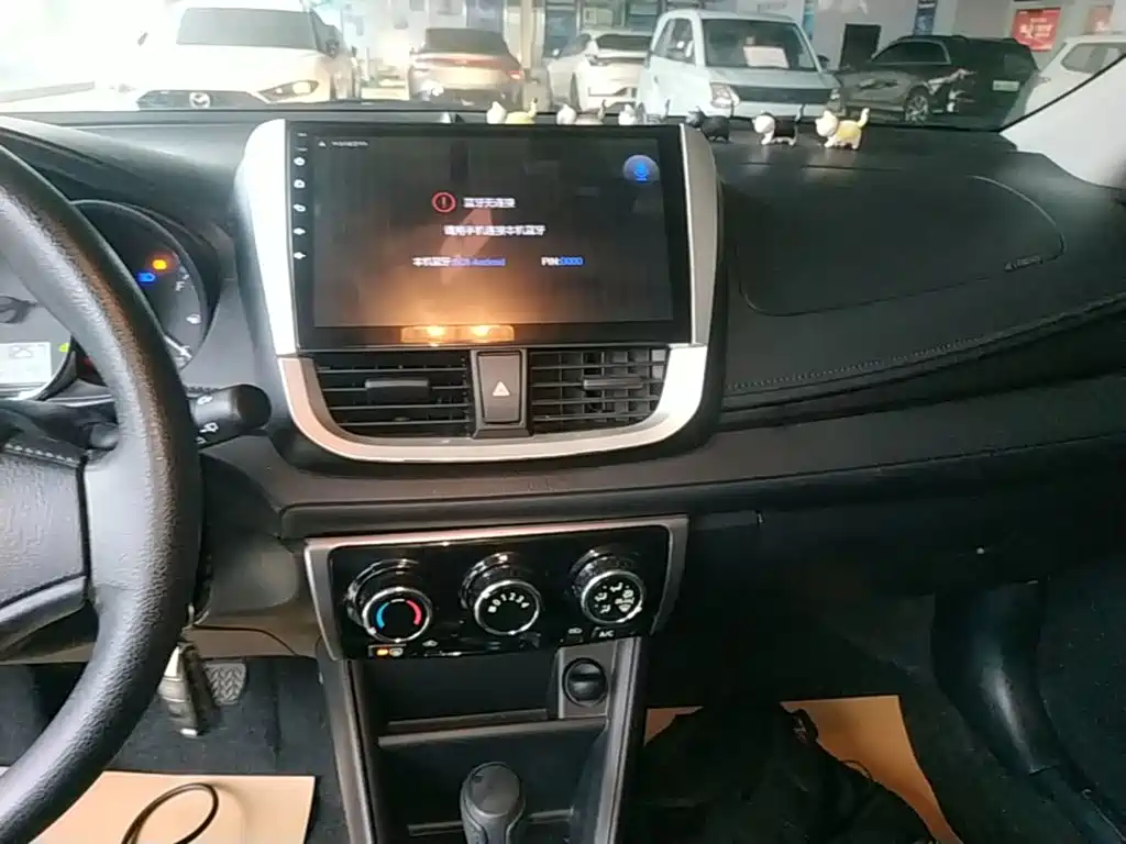 Toyota Yaris L — миниатюра 13