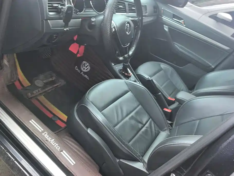 Volkswagen Lavida — миниатюра 9