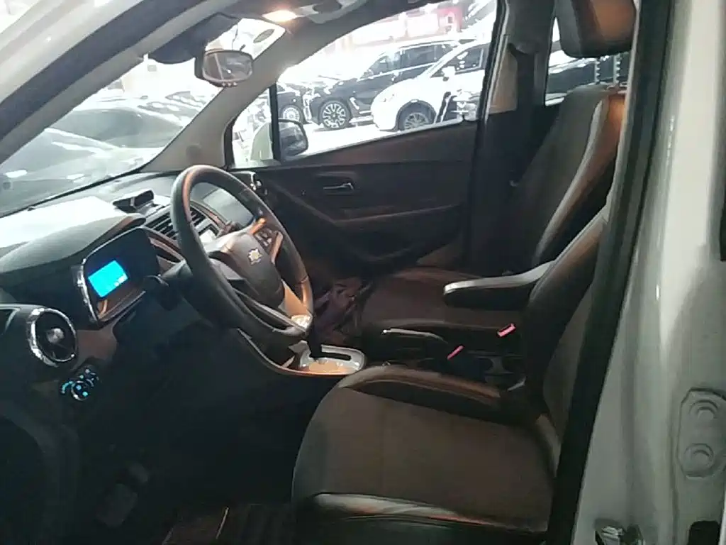 Chevrolet Trax — миниатюра 15
