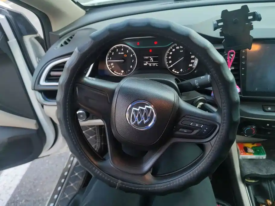 Buick Excelle — миниатюра 15
