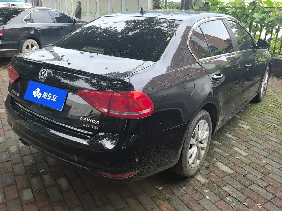 Volkswagen Lavida — миниатюра 3
