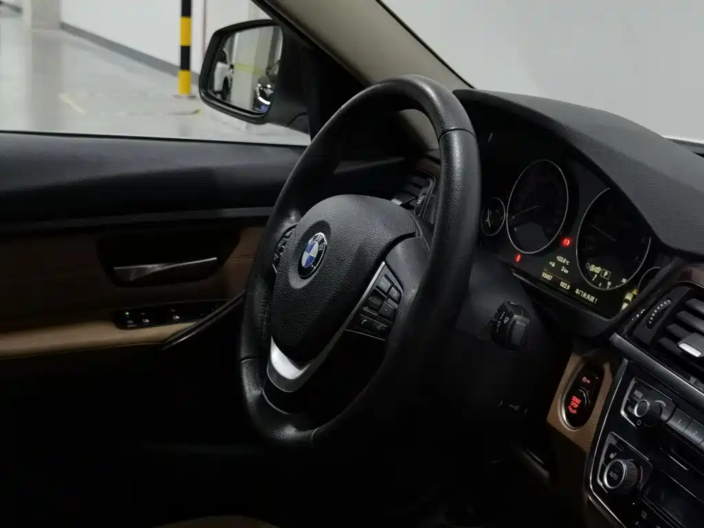BMW 3 Series — миниатюра 22