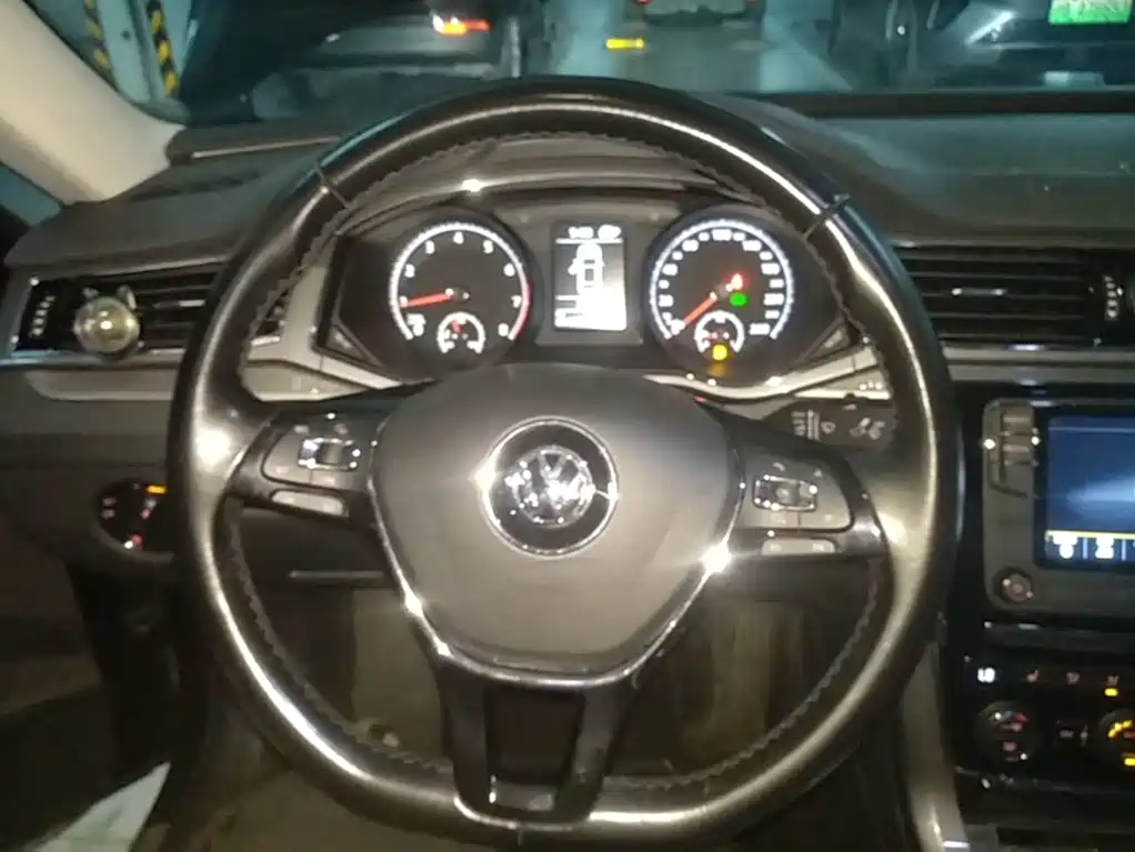 Volkswagen Passat — миниатюра 11