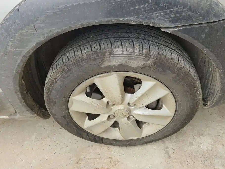 Nissan Livina — миниатюра 6