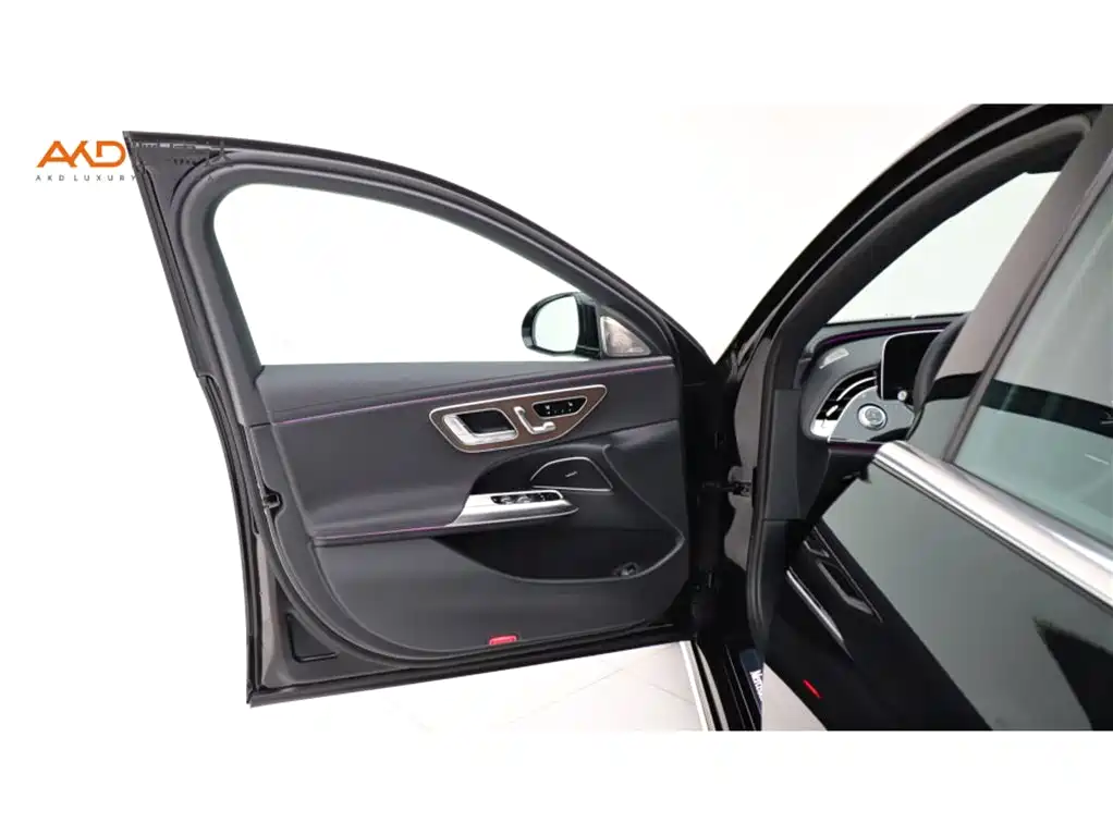 Mercedes-Benz E-Class New Energy — миниатюра 10