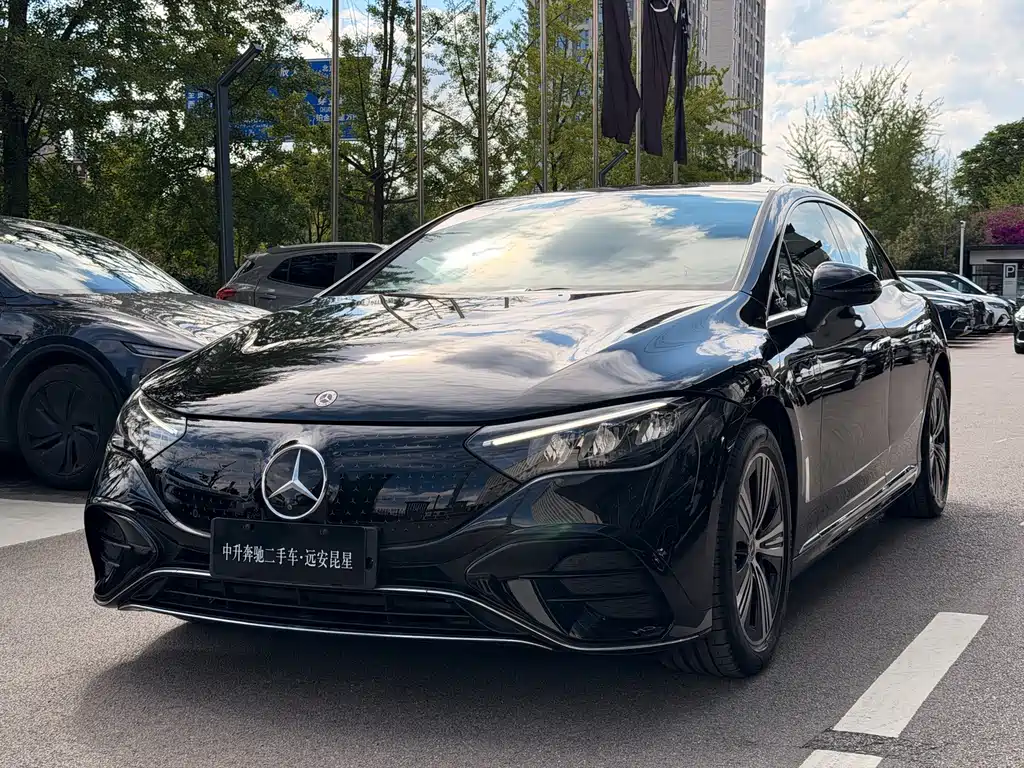 Mercedes-Benz EQE 2025 500 4MATIC Luxury