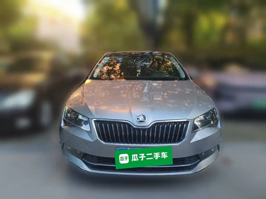 Skoda Superb — миниатюра 23