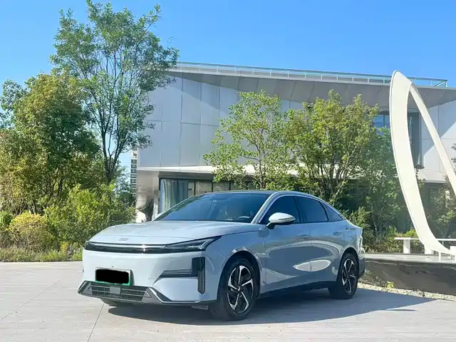 GEELY GALAXY GALAXY L6 2024